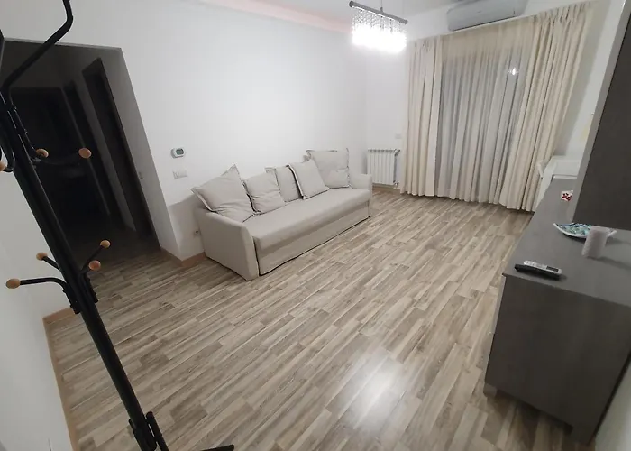 Balcan Home- Metro B 아파트