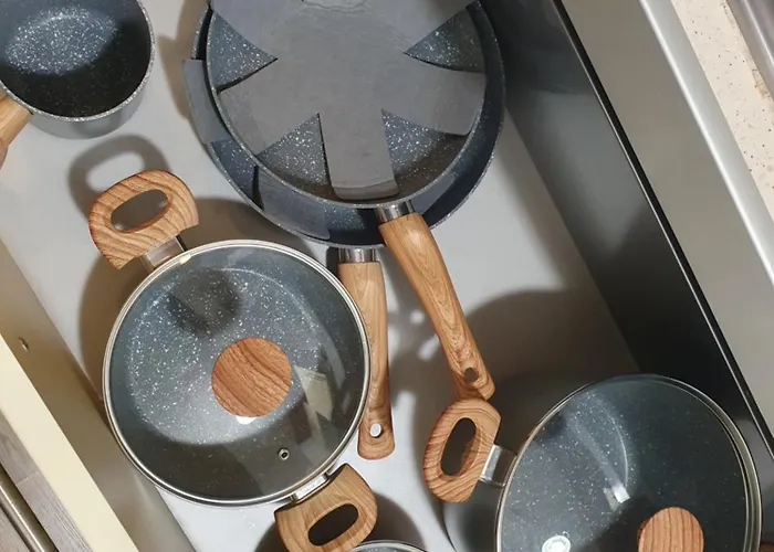 Balcan Home- Metro B *